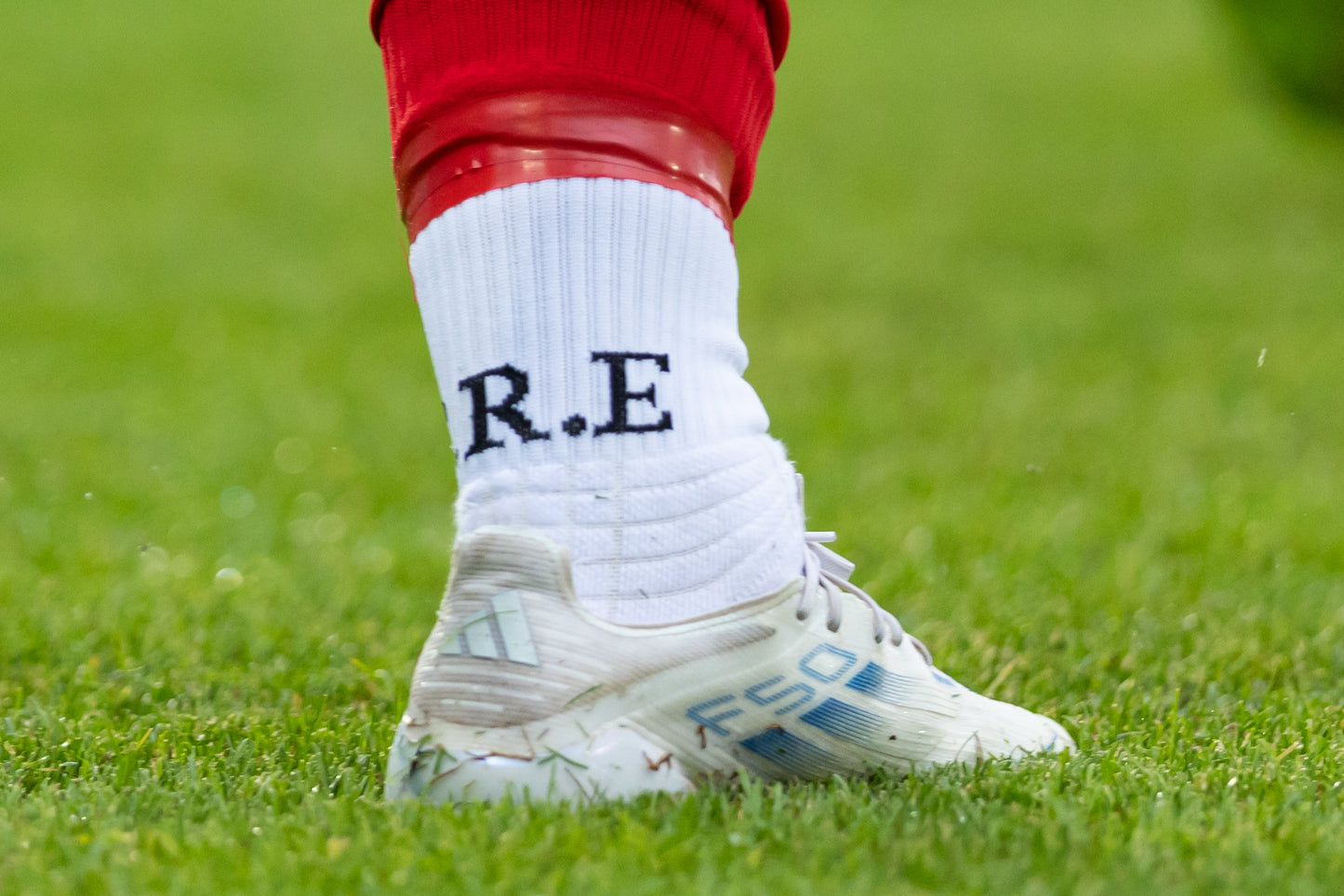 C.R.E - V2 Premium Grip Socks