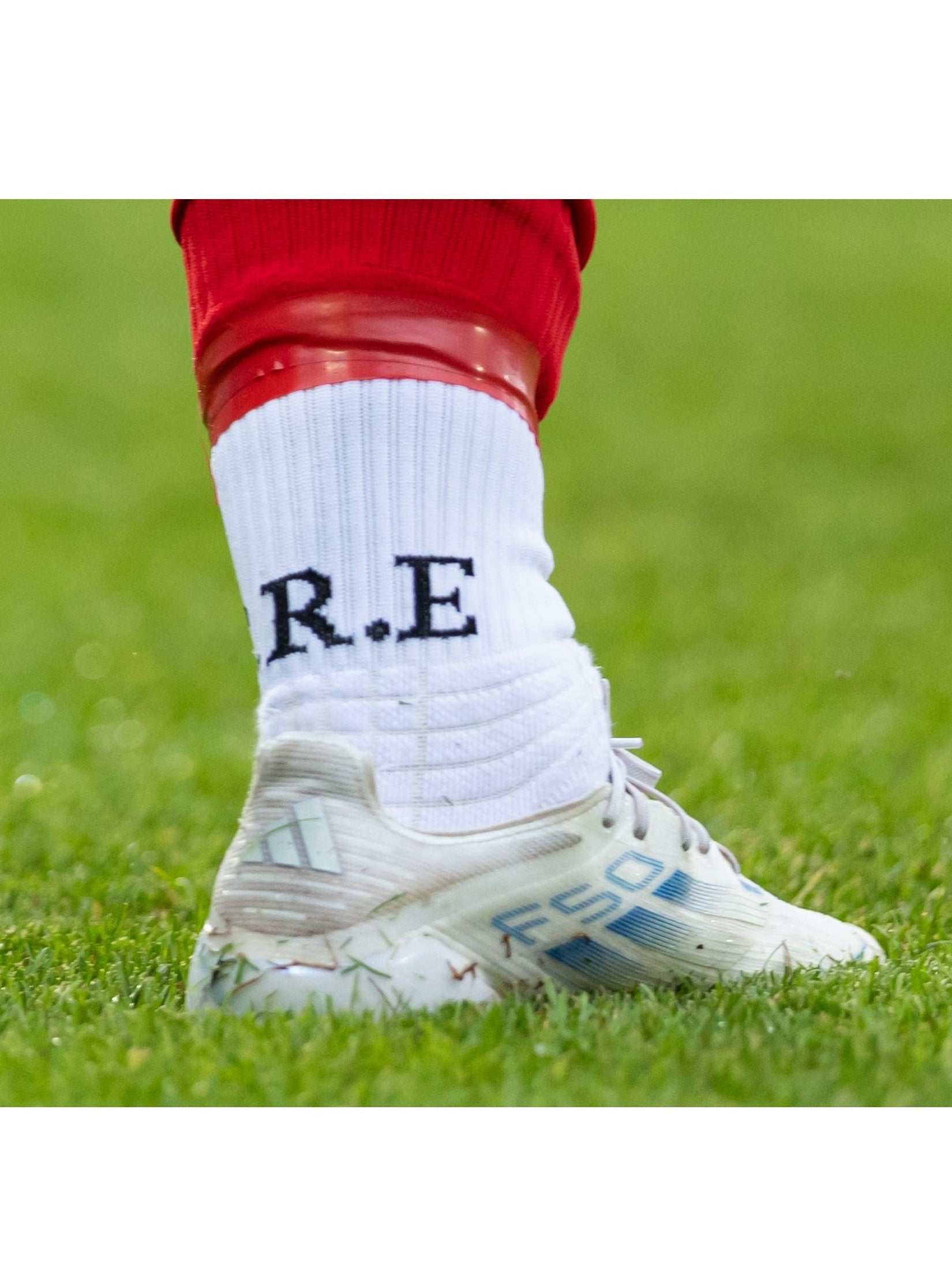C.R.E - V2 Premium Grip Socks